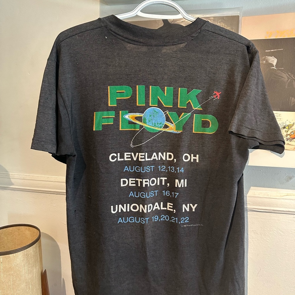 Pink Floyd Graphic T-Shirt - Picture 2 of 3
